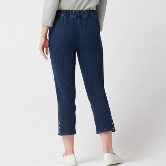 Quacker Factory Pull-On Crop Pants w/ Bling Stones - Picture 2 of 4